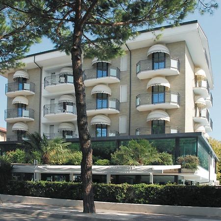 Hotel Liverpool Cervia Exterior foto
